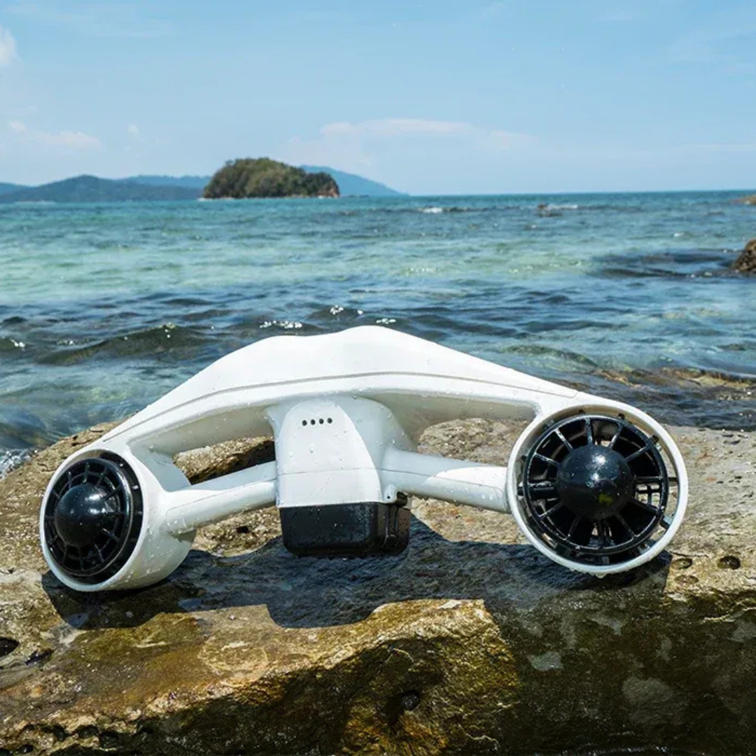 Scooter d'eau blanc